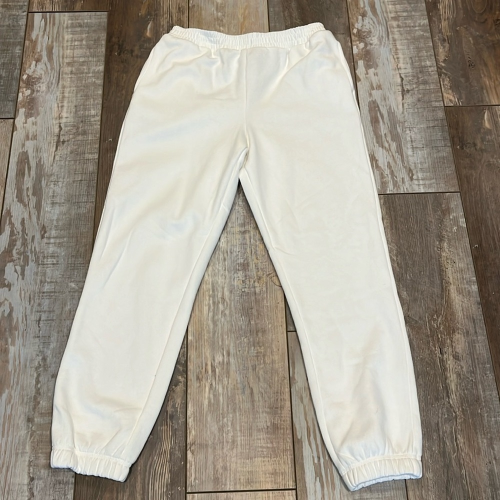 Never worn but missing tags Art Class white jogging pants